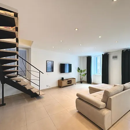 Chez Renan - 3 - Terrasse - Centre Apartment Nimes